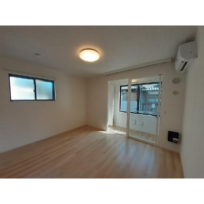 アークリヴェールⅣ（クワトロ） 101【管理NO：1-027473701-01010】 ★家具家電は申し込み後に搬入しますの物件写真2