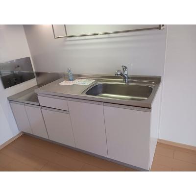 コモド・ジャルダン 202【管理NO：1-016568801-02020】 ★家具家電は申し込み後に搬入します★の物件写真3