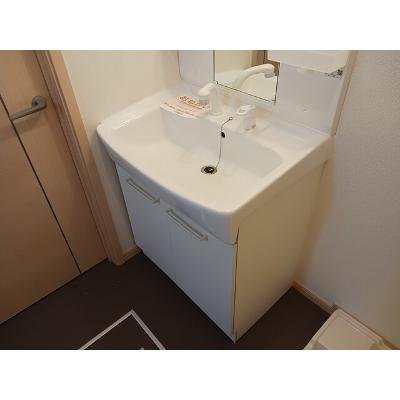 コモド・ジャルダン 202【管理NO：1-016568801-02020】 ★家具家電は申し込み後に搬入します★の物件写真6