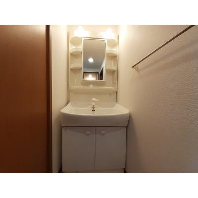 apartment 三重県鈴鹿市住吉３丁目２１番１５号 

↓地図はこちらから
