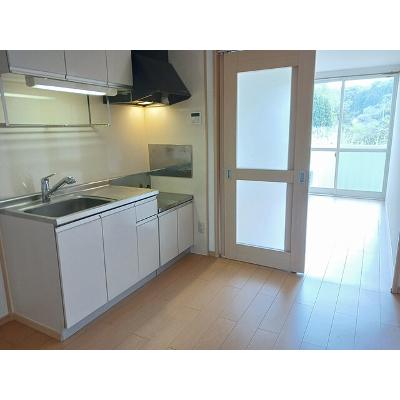 リバーサイドビラⅠ 201【管理NO：1-004310301-02010】 ★家具家電は申し込み後に搬入します 2026年07月下旬入居可能の物件写真2