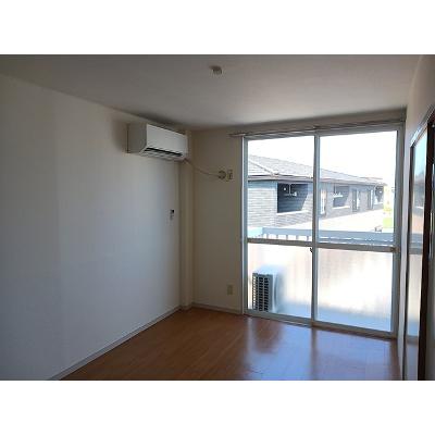 アーバンハイツＣ 2-A【管理NO：1-003321101-02010】 ★家具家電は申し込み後に搬入します★の物件写真2