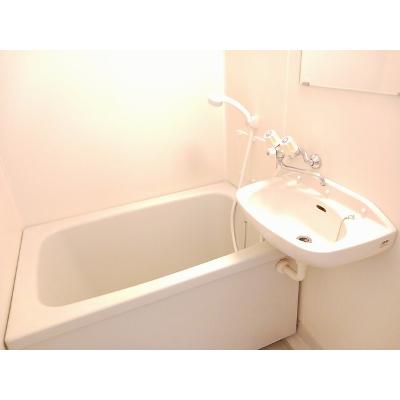 サクセスタウン岸岡　Ｂ 1-A【管理NO：1-099113501-01010】 ★家具家電は申し込み後に搬入しますの物件写真4