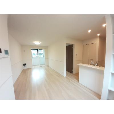 ストロベリーキャンドル 101【管理NO：1-027485801-01010】 ★家具家電は申し込み後に搬入しますの物件写真2