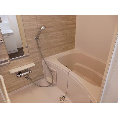 バルサミーナ 101【管理NO：1-022466801-01010】 ★家具家電は申し込み後に搬入しますの物件写真4