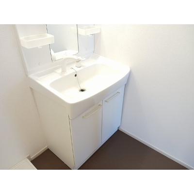 スリーピースＢ 101【管理NO：1-017334002-01010】 ★家具家電は申し込み後に搬入します★の物件写真6