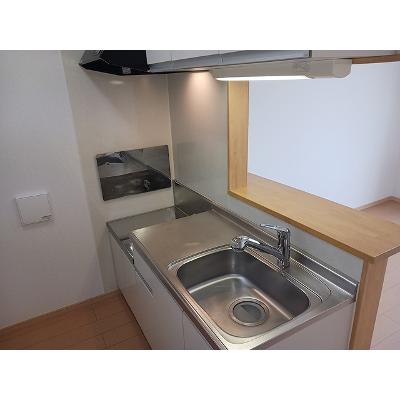 ブリリアント寺家 201【管理NO：1-015808901-02010】 ★家具家電は申し込み後に搬入しますの物件写真3