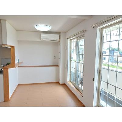 ドゥメゾンＢ 205【管理NO：1-015043802-02040】 ★家具家電は申し込み後に搬入しますの物件写真2