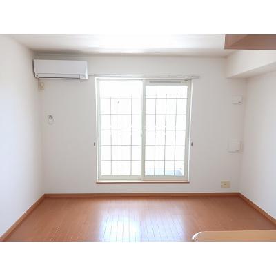 クレア　フォー　シーズンズＢ 203【管理NO：1-014096202-02030】 ★家具家電は申し込み後に搬入しますの物件写真2