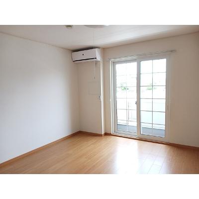 ヒラソル住山Ⅱ 102【管理NO：1-013865202-01020】 ★家具家電は申し込み後に搬入しますの物件写真2