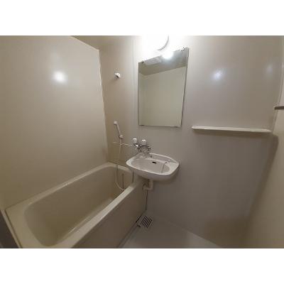 リバーサイドビラⅢ 201【管理NO：1-003895801-02010】 ★家具家電は申し込み後に搬入します 2026年08月上旬入居可能の物件写真4