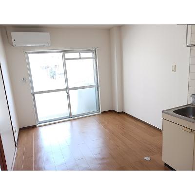 apartment 三重県鈴鹿市中江島町１８番２５号 

↓地図はこちらから