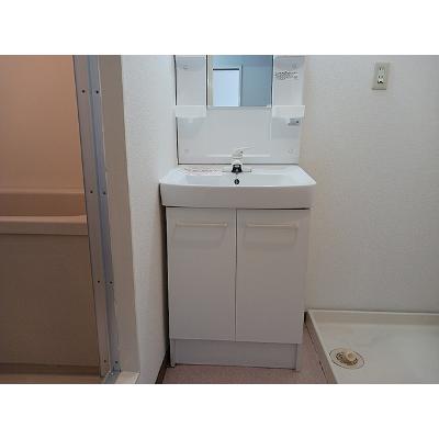 apartment 三重県鈴鹿市中江島町１８番２５号 

↓地図はこちらから