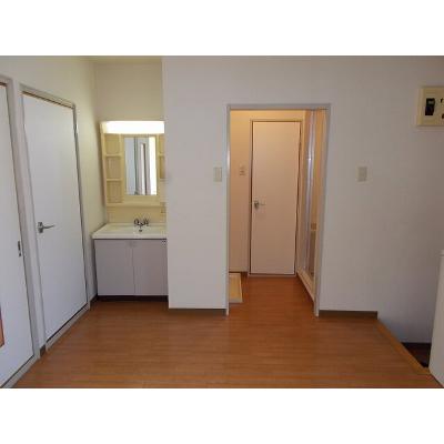 マザーグースⅠ 1-A【管理NO：1-003875101-01010】 ★家具家電は申し込み後に搬入します★の物件写真2