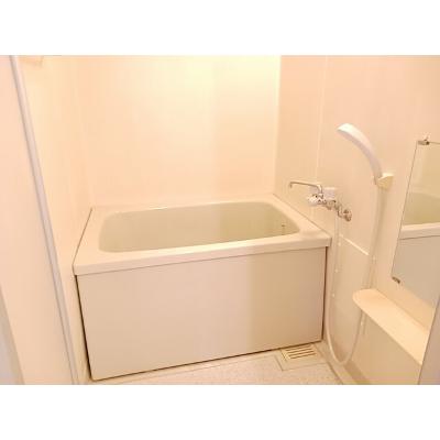 ポワソンボワールＢ 2E【管理NO：1-003828302-02050】 ★家具家電は申し込み後に搬入します★の物件写真4