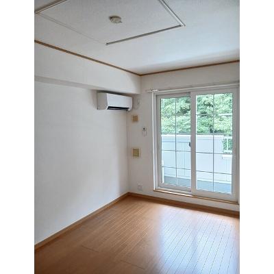 ヴェルデ・ルーチェ　Ｂ棟 202【管理NO：1-013160402-02020】 ★家具家電は申し込み後に搬入します★の物件写真2