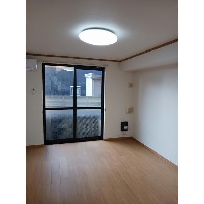 リヴァーヒルズＫＩ 103【管理NO：1-012837701-01030】 ★家具家電は申し込み後に搬入しますの物件写真2