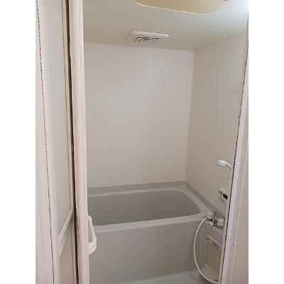クラージュ　Ｅ棟 201【管理NO：1-014013802-02010】 ★家具家電は申し込み後に搬入しますの物件写真4