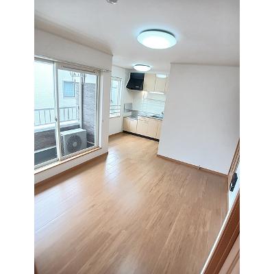 リバティ　ウインド 203【管理NO：1-014243401-02030】 ★家具家電は申し込み後に搬入します★の物件写真2