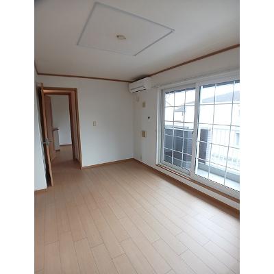 エクセレンテ　パラーシオ 201【管理NO：1-012962301-02010】 ★家具家電は申し込み後に搬入します★の物件写真2