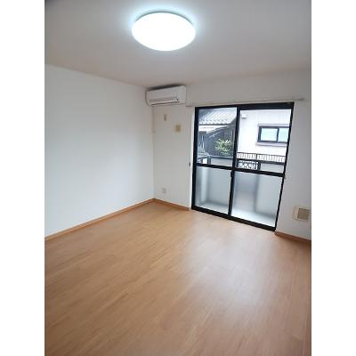 ヴィル　クラージュ 105【管理NO：1-012003701-01050】 ★家具家電は申し込み後に搬入しますの物件写真2