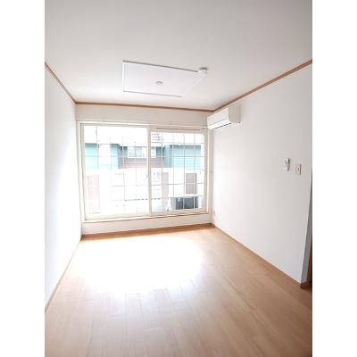 ラルジュ 202【管理NO：1-011548001-02020】 ★家具家電は申し込み後に搬入します★の物件写真2