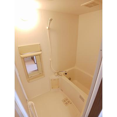 カルフール 101【管理NO：1-010541701-01010】 ★家具家電は申し込み後に搬入しますの物件写真4