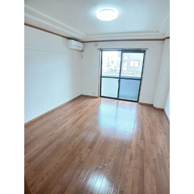 ピュア 105【管理NO：1-099273201-01040】 ★家具家電は申し込み後に搬入しますの物件写真2
