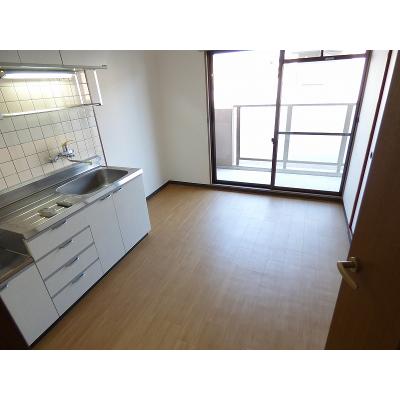 サニーハウス萩原 101【管理NO：1-099110601-01010】 ★家具家電は申し込み後に搬入します★ ★2026年09月上旬入居可能★の物件写真2