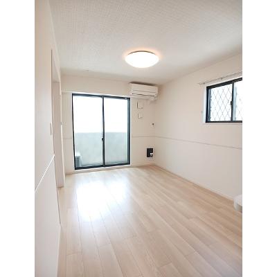 セレッソⅣ 103【管理NO：1-026246001-01030】 ★家具家電は申し込み後に搬入します★の物件写真2