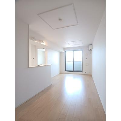 フォレストひばりおか 301【管理NO：1-023280201-03010】 ★家具家電は申し込み後に搬入します★の物件写真2