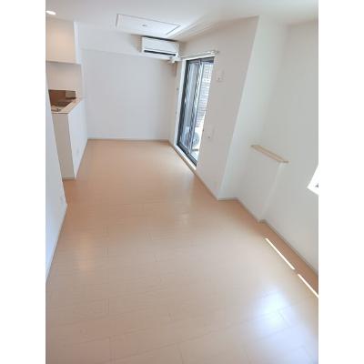 フラワー・レイ 104【管理NO：1-021058701-01040】 ★家具家電は申し込み後に搬入しますの物件写真2