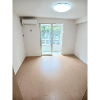 Ｂｅｌｌａ　Ｌｕｃｅ 101【管理NO：1-019720901-01010】 ★家具家電は申し込み後に搬入しますの物件写真2