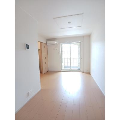 ラビットレジデンス 104【管理NO：1-017397801-01040】 ★家具家電は申し込み後に搬入しますの物件写真2