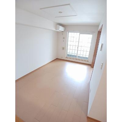 ヴィオラ　フィオーレ 202【管理NO：1-014930401-02020】 ★家具家電は申し込み後に搬入しますの物件写真2