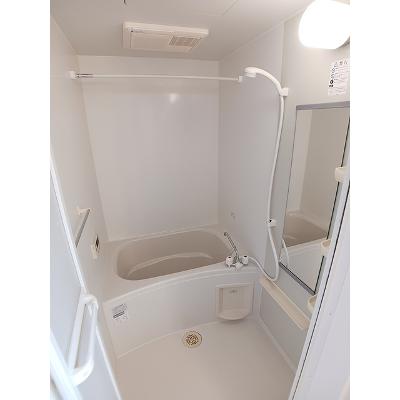 エフインフィニート 103【管理NO：1-013980901-01030】 ★家具家電は申し込み後に搬入します★の物件写真4