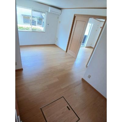 カーサ　セレーノ 101【管理NO：1-012371201-01010】 ★家具家電は申し込み後に搬入しますの物件写真2