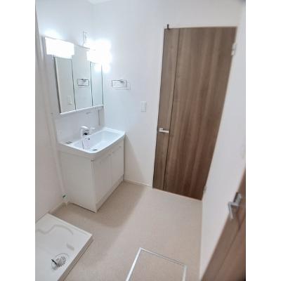 ベルカレントⅡ 201【管理NO：1-027106502-02010】 ★家具家電は申し込み後に搬入します★ ★2026年10月下旬入居可能★の物件写真6