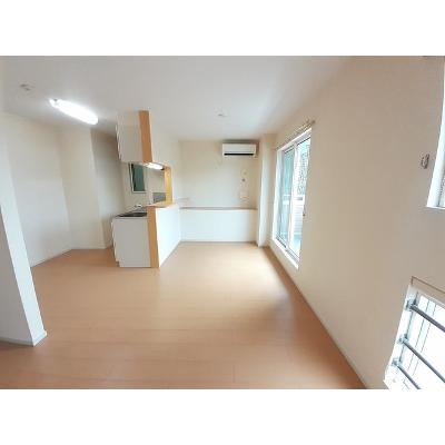 ブリーズヒル 203【管理NO：1-019262901-02030】 ★家具家電は申し込み後に搬入しますの物件写真2