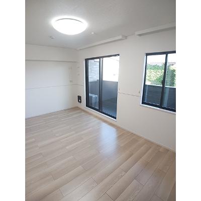 フルール近江 202【管理NO：1-028380501-02020】 ★家具家電は申し込み後に搬入します★ ★2026年08月下旬入居可能★の物件写真2