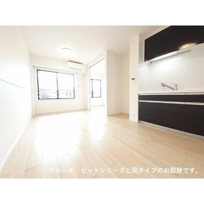 ロイヤル　エンブレム 202【管理NO：1-027839801-02020】 ★家具家電は申し込み後に搬入します 2026年09月上旬入居可能の物件写真2