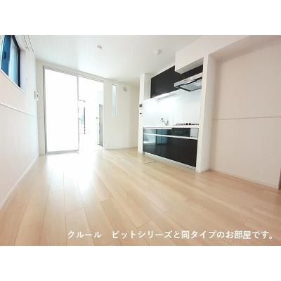 ロイヤル　エンブレム 103【管理NO：1-027839801-01030】 ★家具家電は申し込み後に搬入します★ ★2026年09月上旬入居可能★の物件写真2