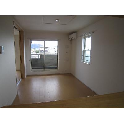 アンジュール 201【管理NO：1-018770901-02010】 ★家具家電は申し込み後に搬入します 2026年07月中旬入居可能の物件写真2