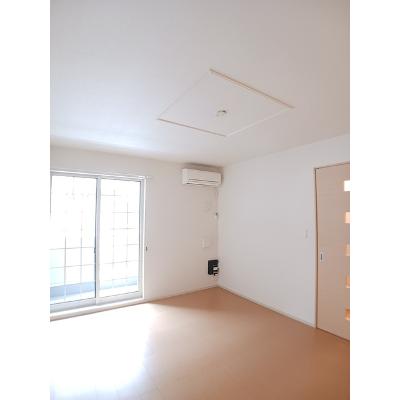 Ｃａｓａ　エスポワール 102【管理NO：1-018073801-01020】 ★家具家電は申し込み後に搬入します★ ★2026年10月下旬入居可能★の物件写真2
