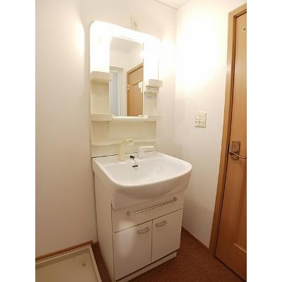 ラフレシ－ル 203【管理NO：1-013420701-02030】 ★家具家電は申し込み後に搬入しますの物件写真6
