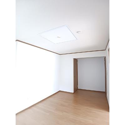 カサブランカ 101【管理NO：1-010667401-01010】 ★家具家電は申し込み後に搬入しますの物件写真2
