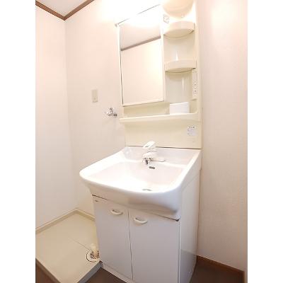 カサブランカ 101【管理NO：1-010667401-01010】 ★家具家電は申し込み後に搬入しますの物件写真6