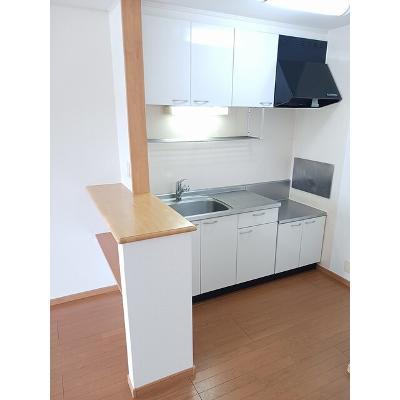 プリマヴェーラ参番館 202【管理NO：1-013869003-02020】 ★家具家電は申し込み後に搬入しますの物件写真3