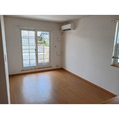 ベル　ファミーユⅠ　３番館 203【管理NO：1-014276003-02030】 ★家具家電は申し込み後に搬入しますの物件写真2