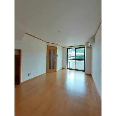 ホワイト　ピジョン 101【管理NO：1-011660201-01010】 2026年06月下旬入居可能の物件写真2